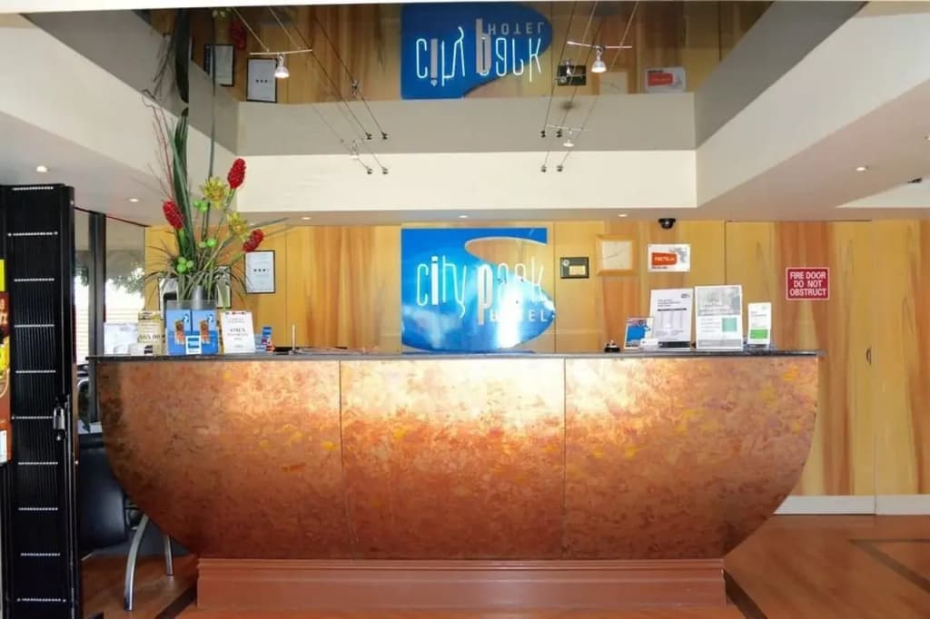 City Park Hotel - photo 2