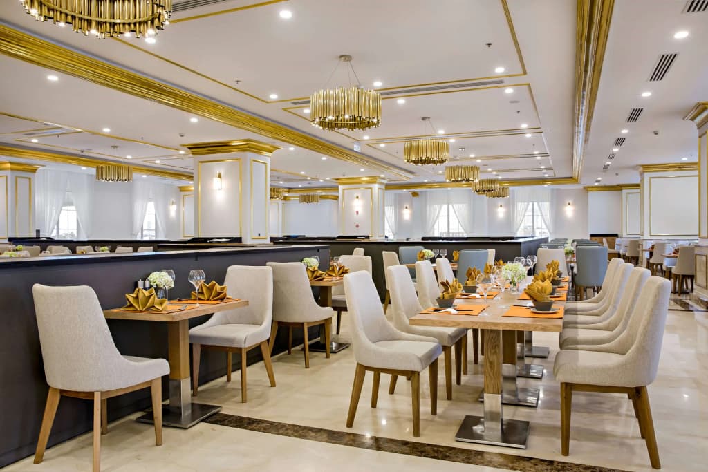 Wyndham Danang Golden Bay - photo 36