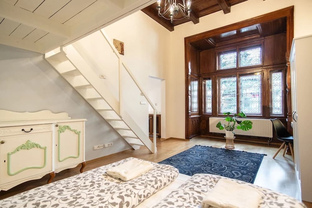 Lovely Apartment on Mala Strana just 10 mins walk to scenic places - photo 3