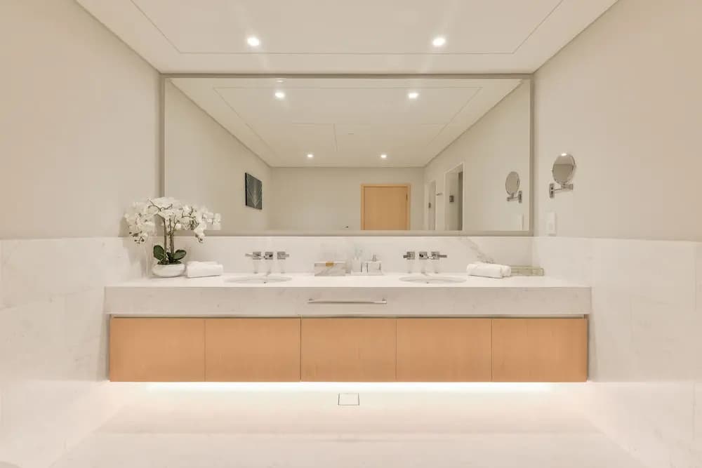 Ultra Luxury Palm Tower with Shared Hotel Facilities - photo 10