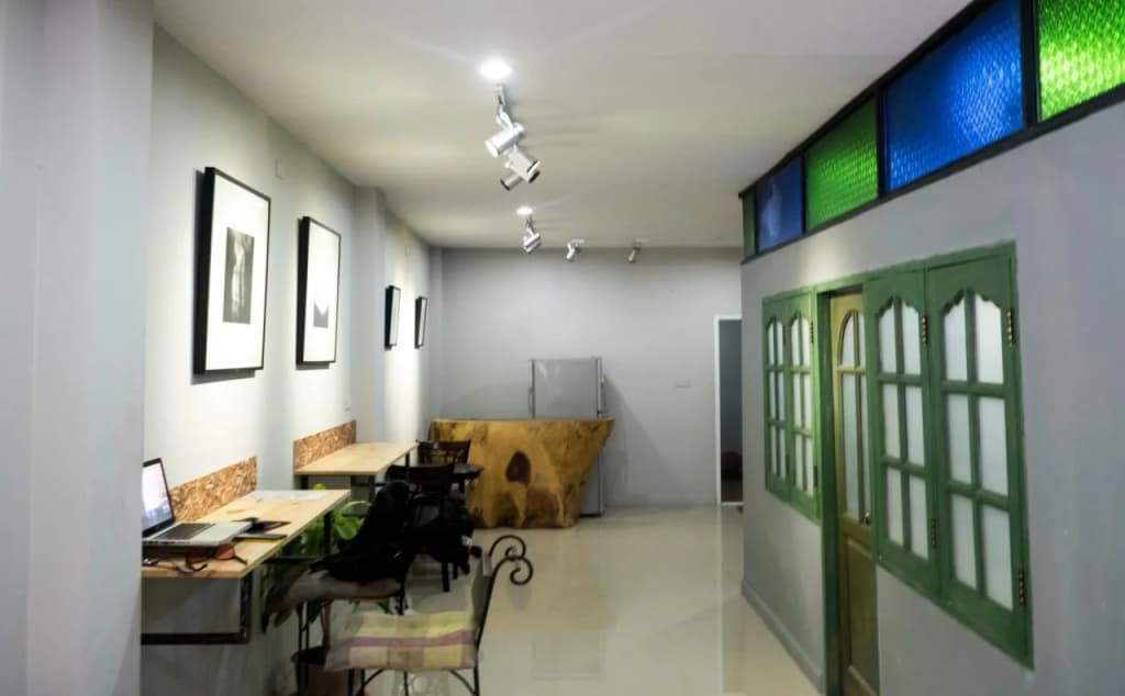 Baan Lansa Bed & Bar - Hostel - photo 8