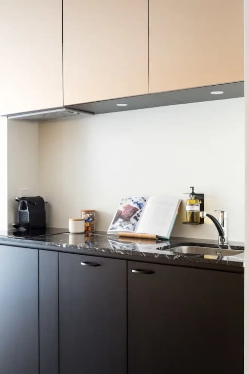 Kith & Kin Boutique Apartments - photo 18
