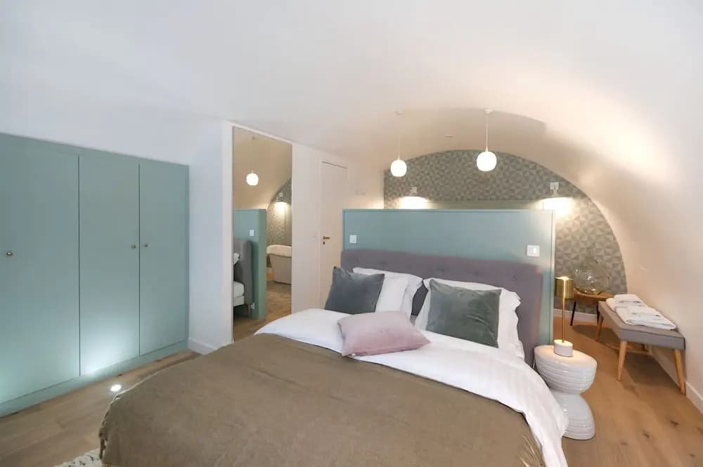 Pick A Flat's Marais Vertus apartments - photo 2