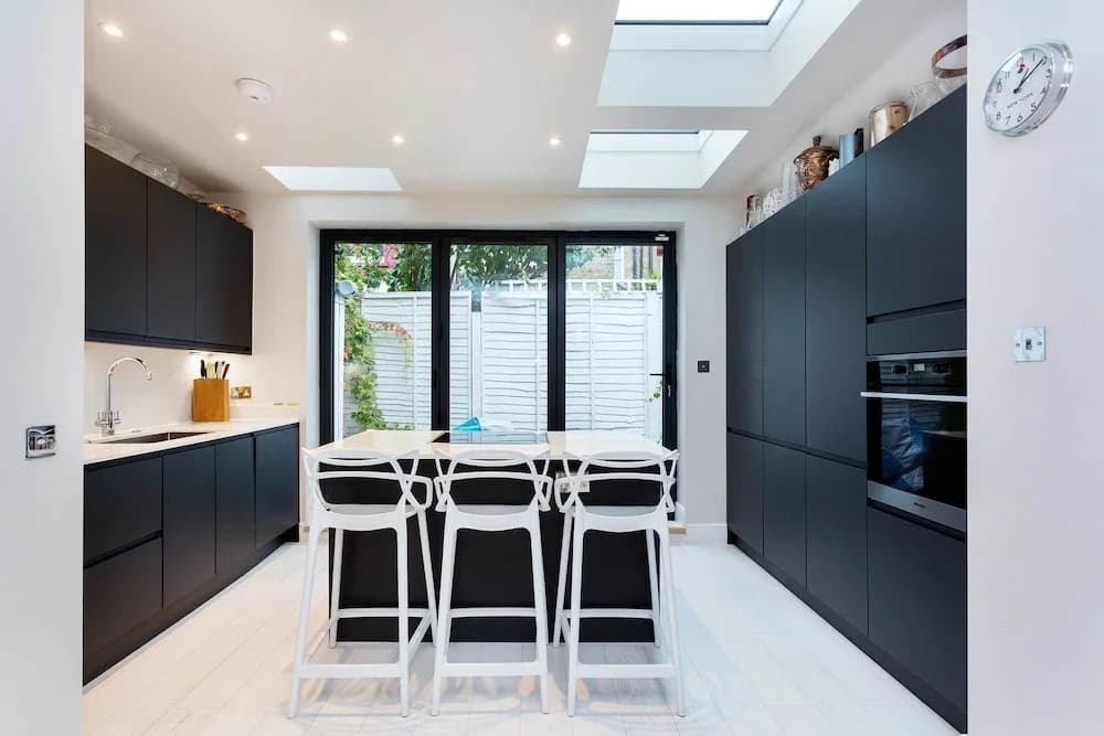 Clean Lines In Parsons Green - photo 6