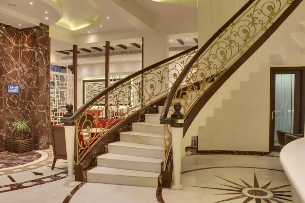 Hotel Grand Godwin - photo 11
