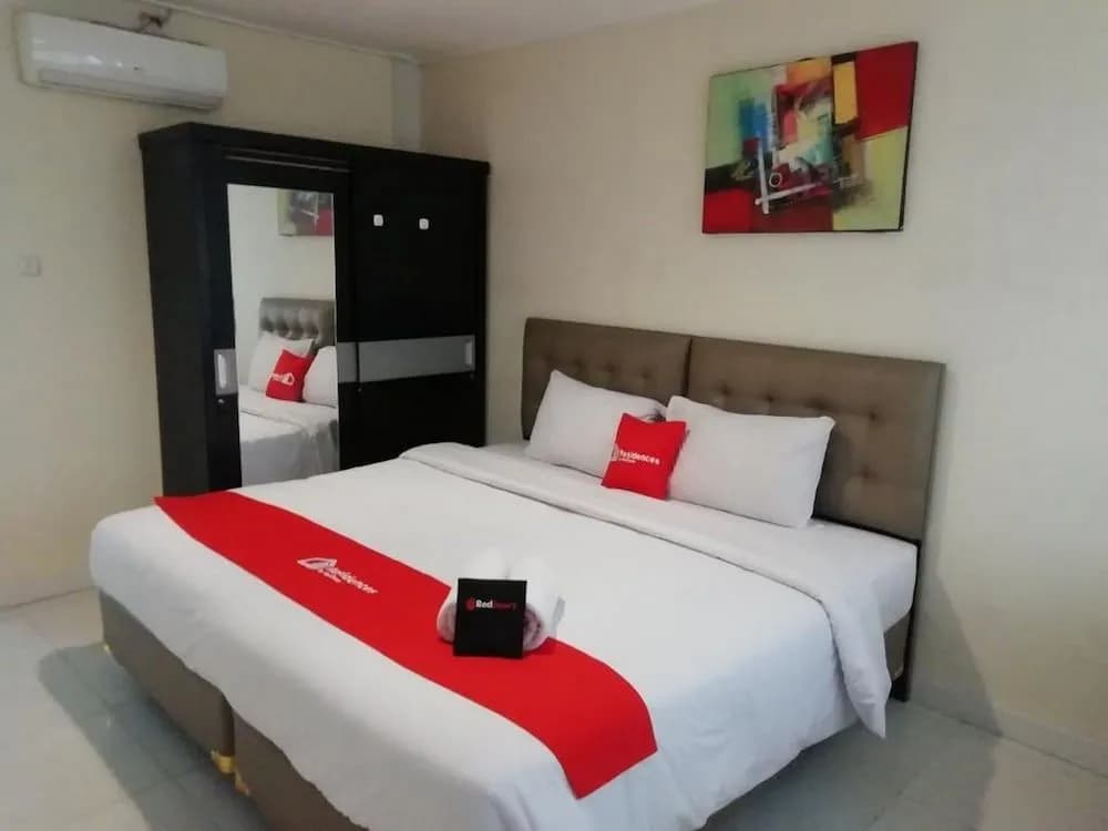 Residences by RedDoorz near Setiabudi One Mall - photo 2