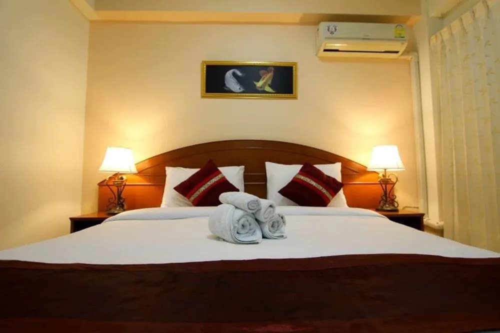 Phuket Holiday Hostel - photo 5