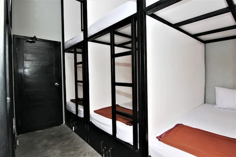 ZEN Hostel Jalan Patimura Legian - photo 2