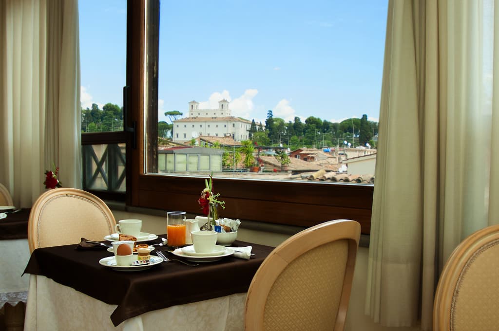 Daniel's Hotel - photo 8
