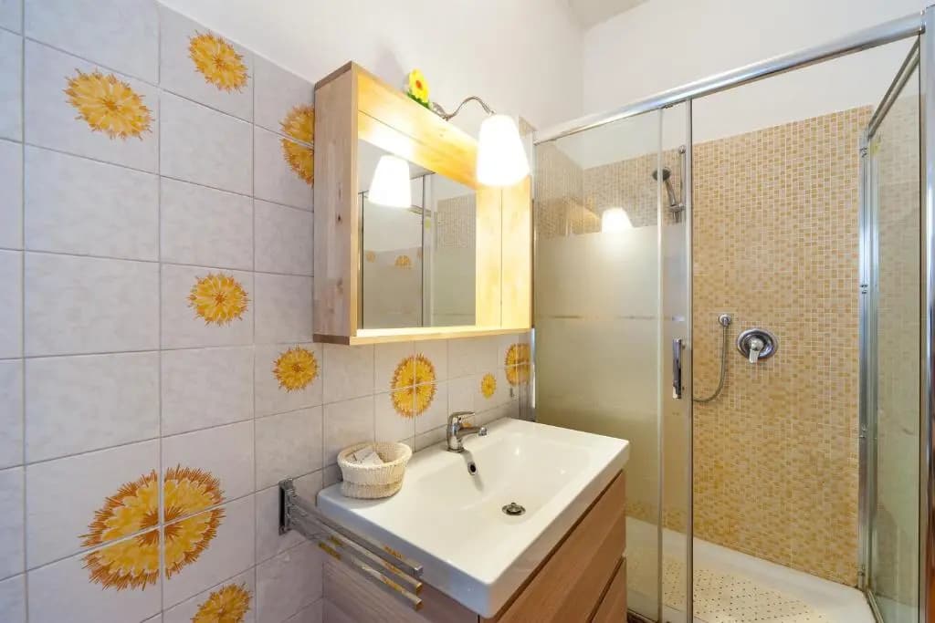 Ila Guest House - photo 7