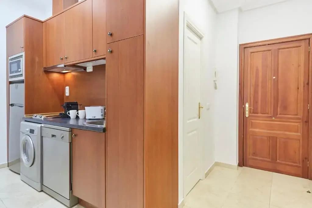 LEEWAYS APARTMENT VI in GRAN VÍA - photo 9