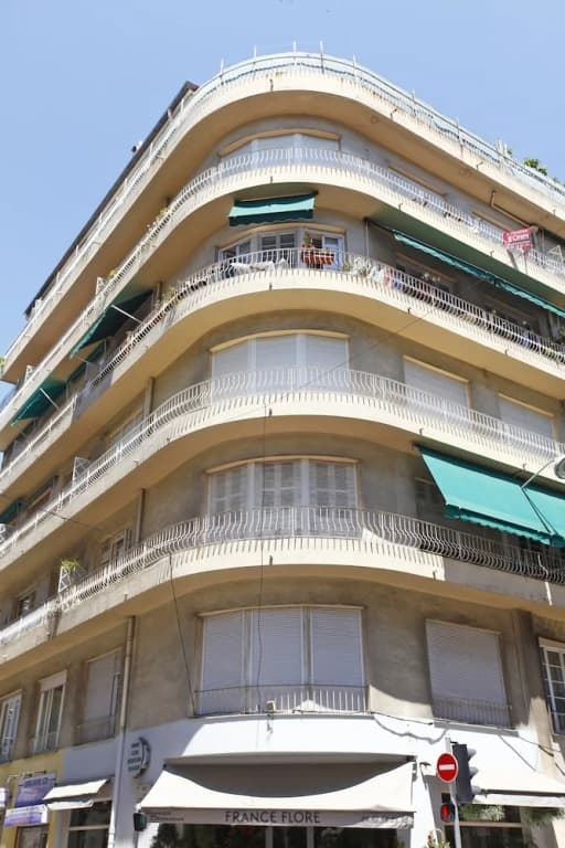 Glamor studio 4 persons with terrace dowtown in Nice - main photo