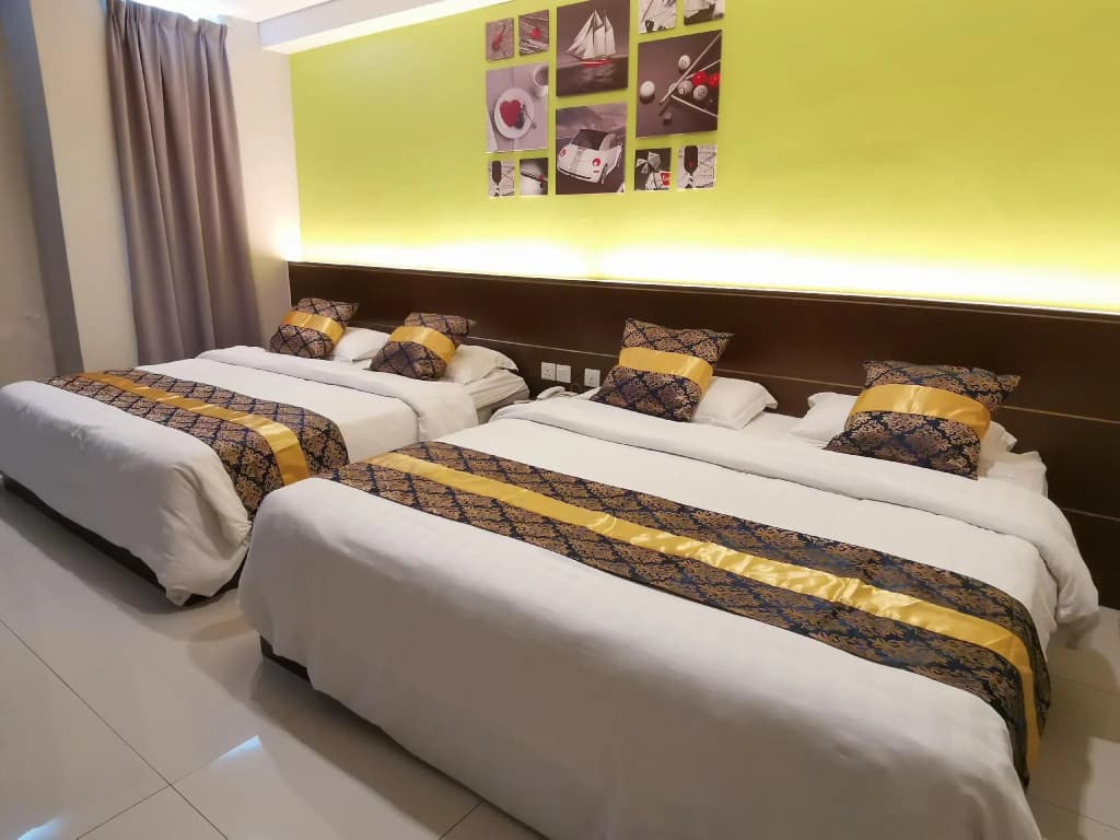 Star Bay Hotel - photo 3