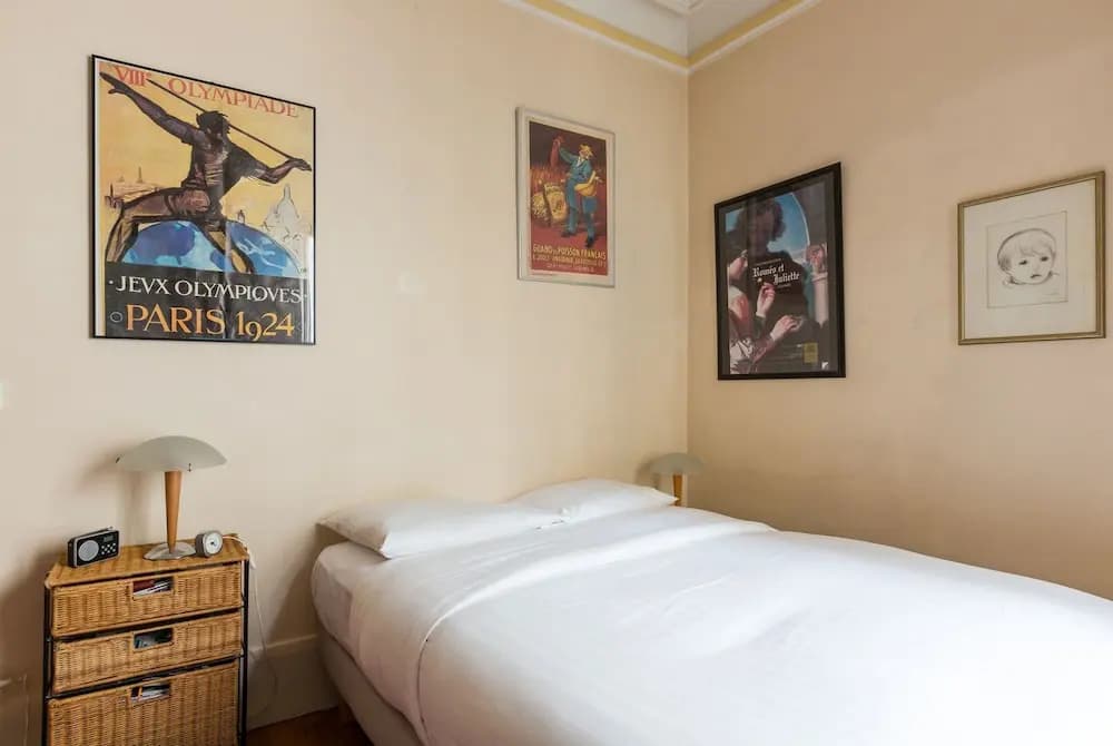 Quai aux Fleurs Apartment - photo 2