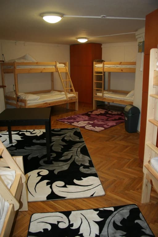 Walking Bed Budapest Hostel - photo 6