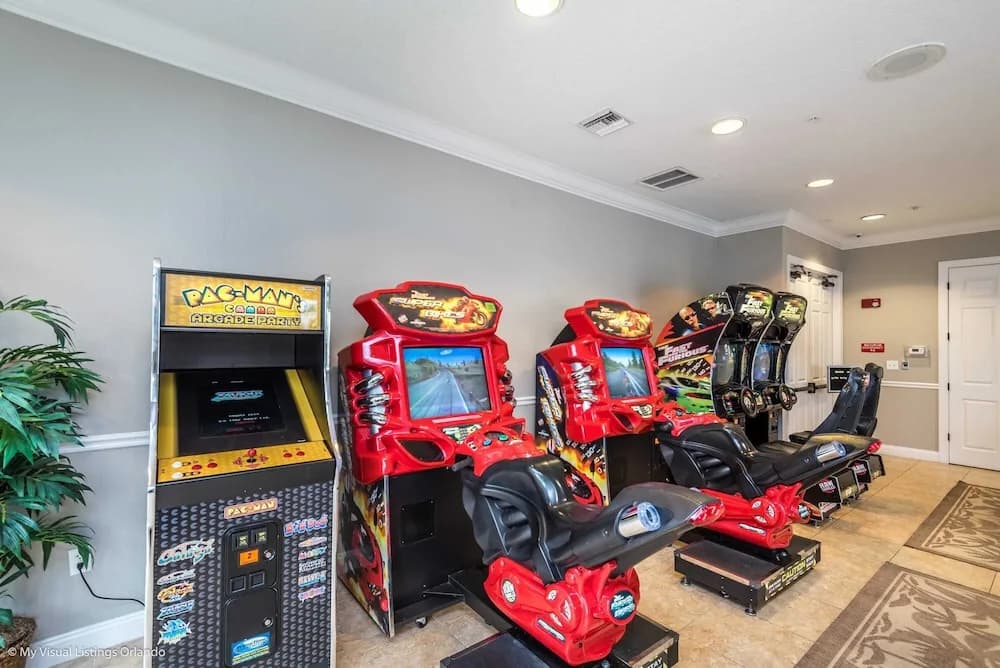 Luxurious 3BD Home Close to Convention Center and Themed Parks! #3vc209 - photo 10