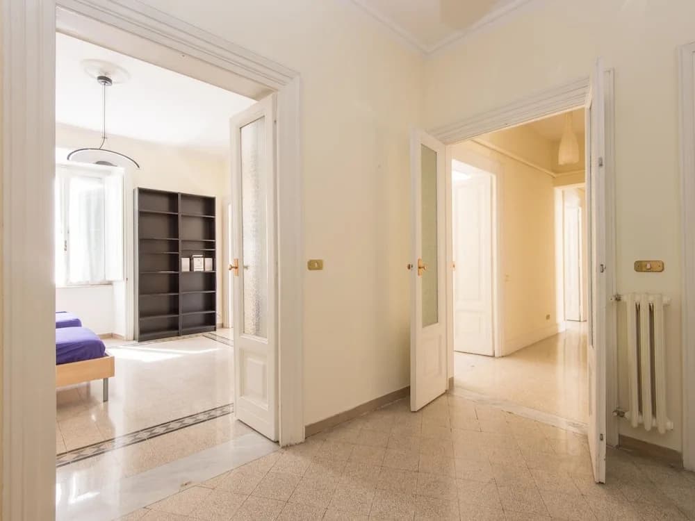 RSH Vatican Elegant Apartment - photo 28