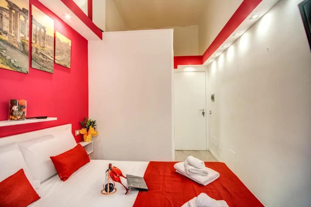Royal Vatican Suites - photo 24