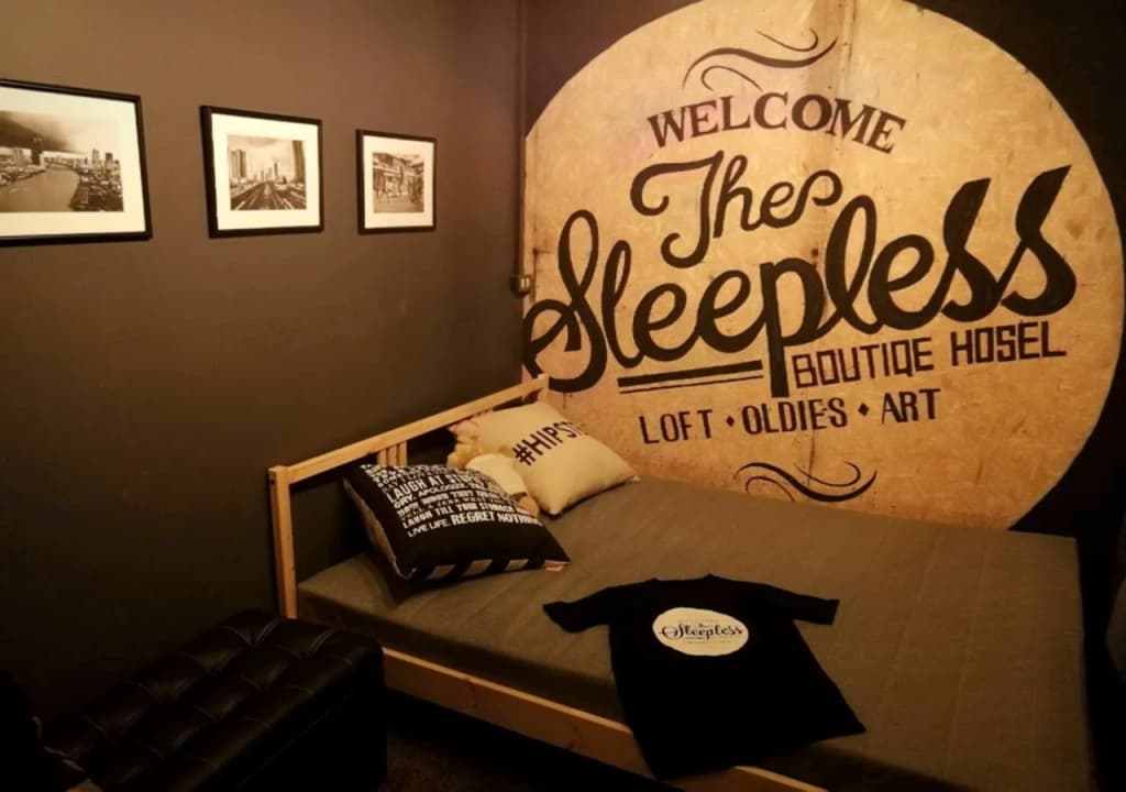 The Sleepless Boutique Hostel - photo 4