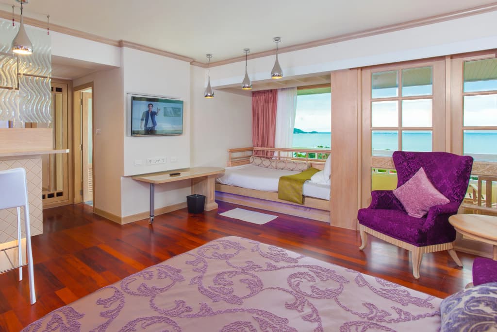 Diamond Cliff Resort & Spa, Patong Beach - photo 38