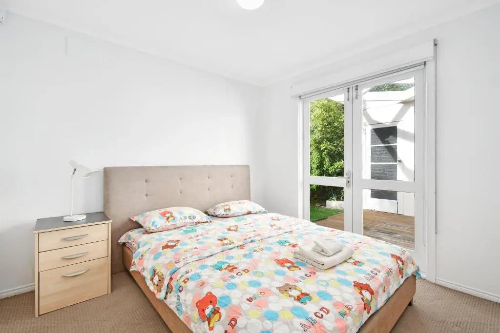 Lovely 3 bedroom unit - photo 3
