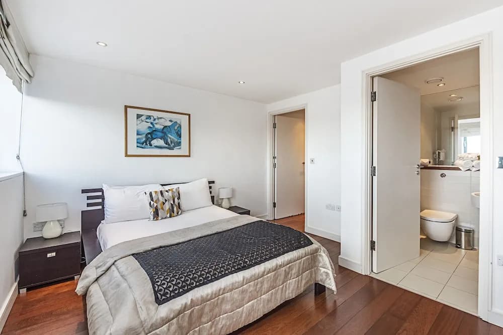 Splendid 3 Bedroom Apartment Kings Cross - photo 3
