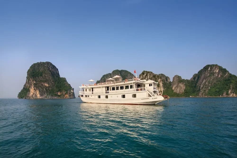Halong Moonlight Cruises - photo 8