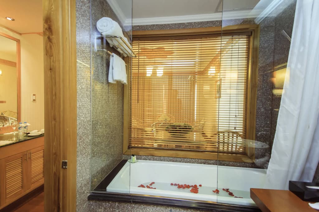 Green Plaza Hotel - photo 18