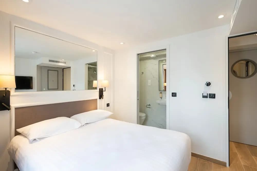 Private Apartment and Terrace Le Marais - photo 3
