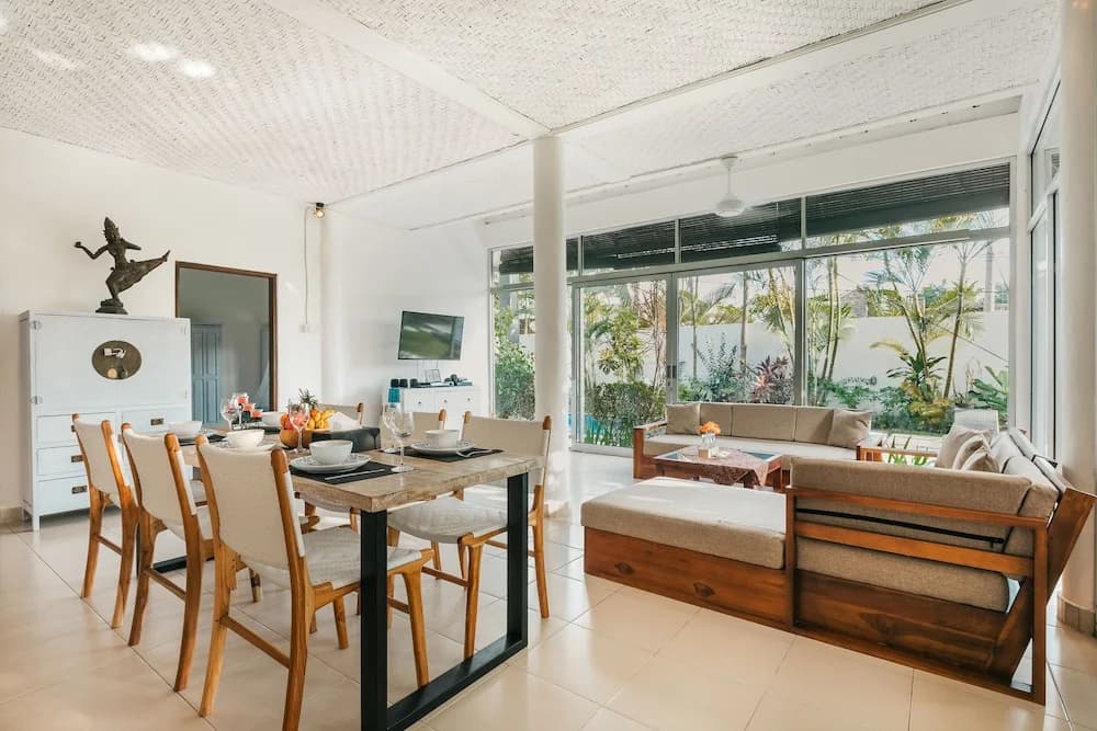 Villa Palm Tree - main photo