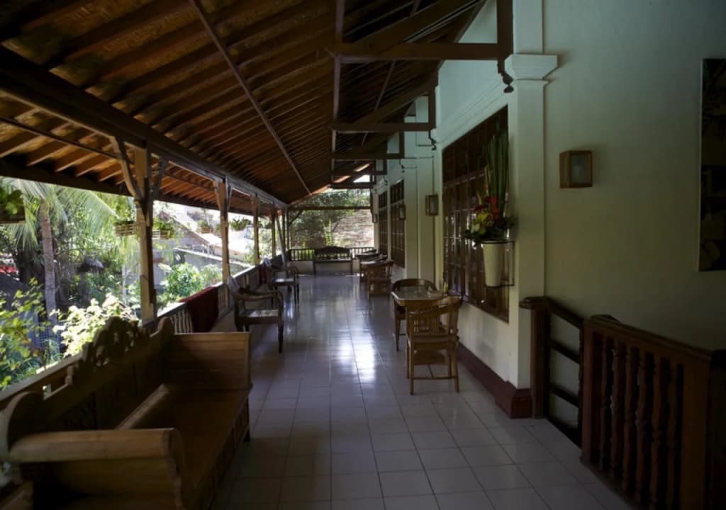 Un's Hotel - photo 17