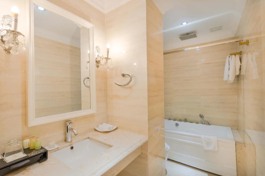 Me Saigon Boutique Hotel - photo 7