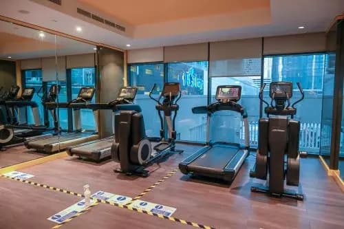 Luton Vacation Homes - Damac Maison Studio, Canal View - photo 18