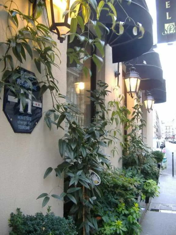 Hotel Petit Saint Honoré - main photo