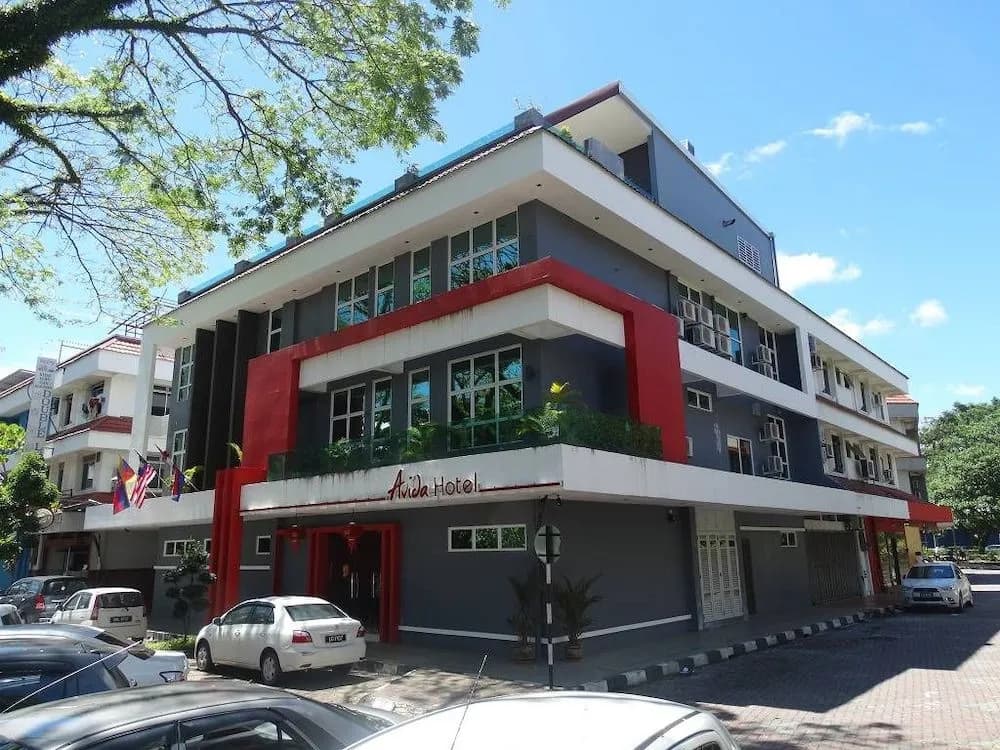 Avida Hotel - main photo