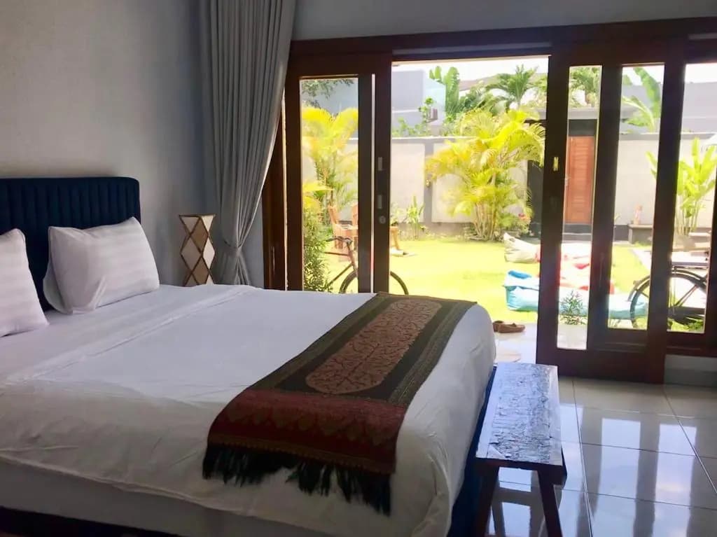 Villa Pintu Biru - photo 2