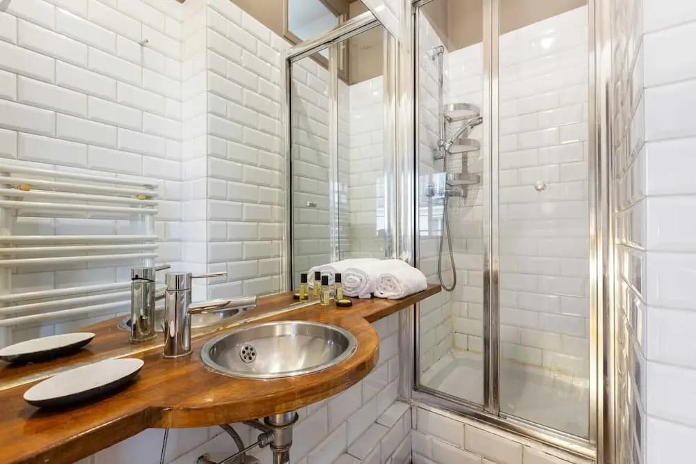 Charming Flat in the Heart of Paris, Ideal for 2 ! - photo 7