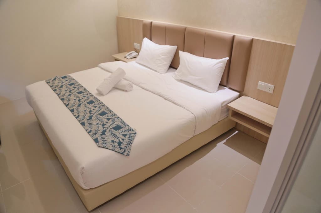 Top Holiday Hotel @ The Mines Seri Kembangan - photo 7