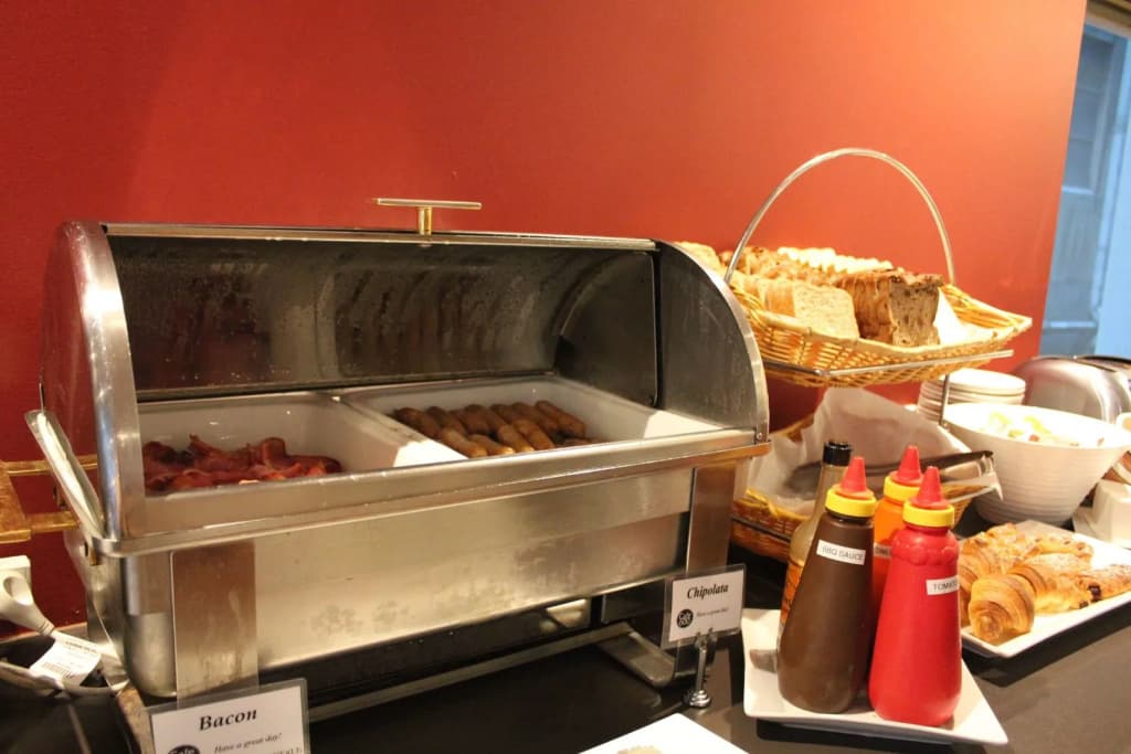 YEHS Hotel Melbourne CBD - photo 14