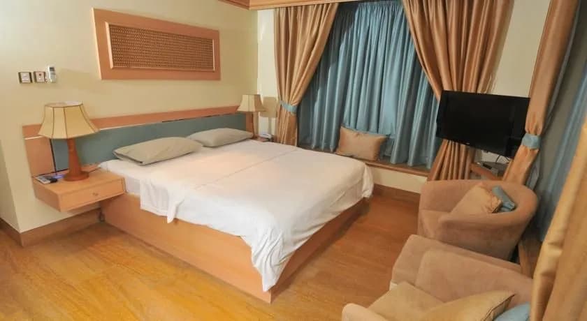 Johny International Hotel - photo 4