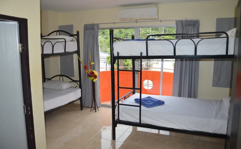 Living Room Guesthouse - photo 5