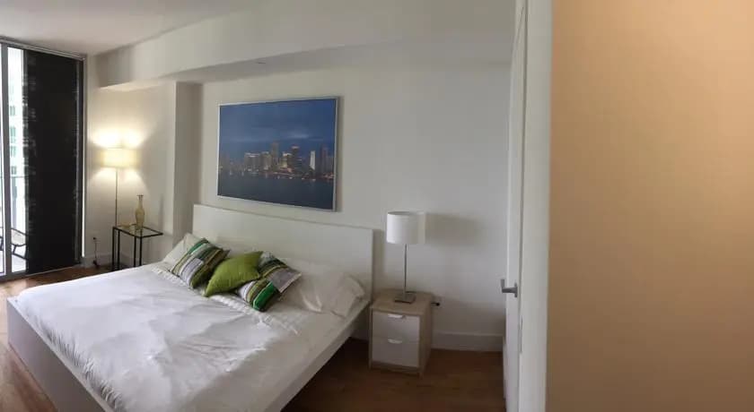 Brickell House, Sophisticated, Heart of Brickell - photo 2