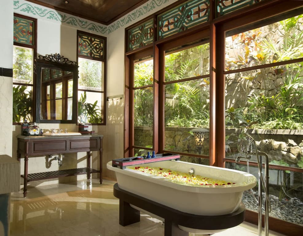 Dwaraka The Royal Villas Hotel - photo 26