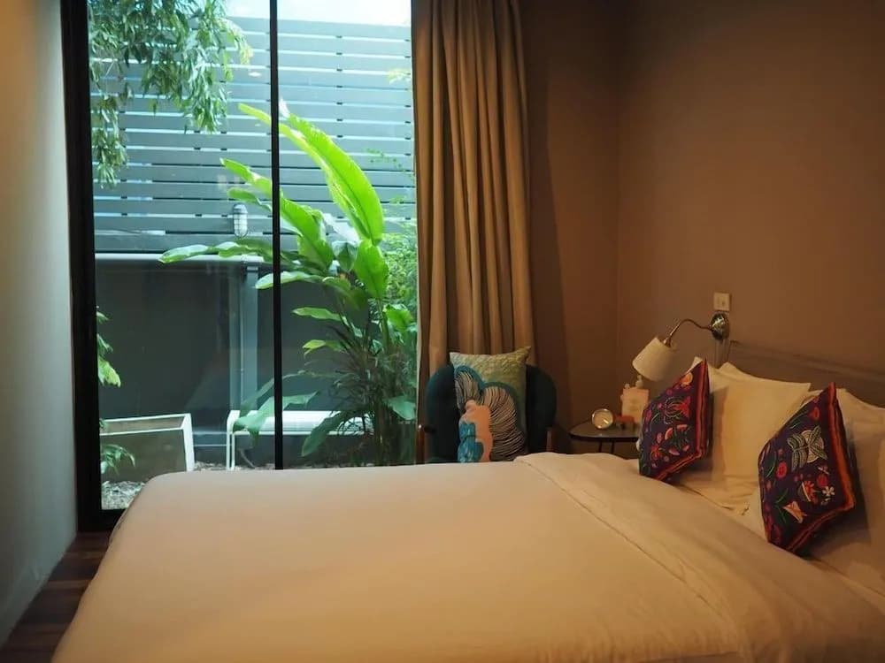 Uncle Jo Hua Hin - photo 2