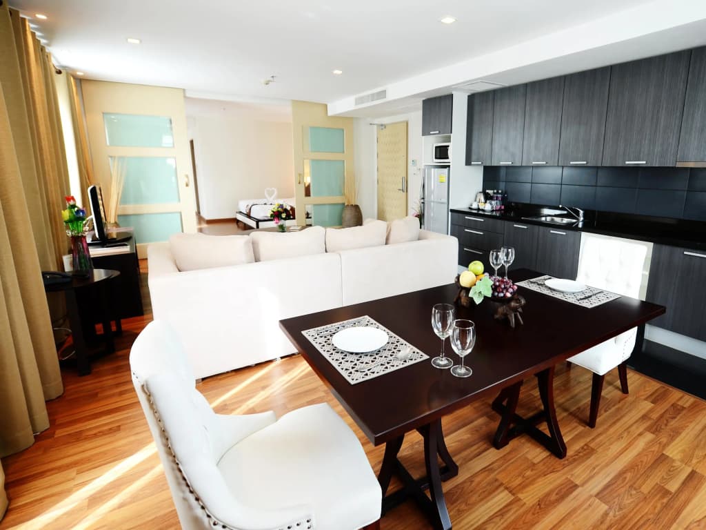 The Bless Hotel and Residence - photo 7