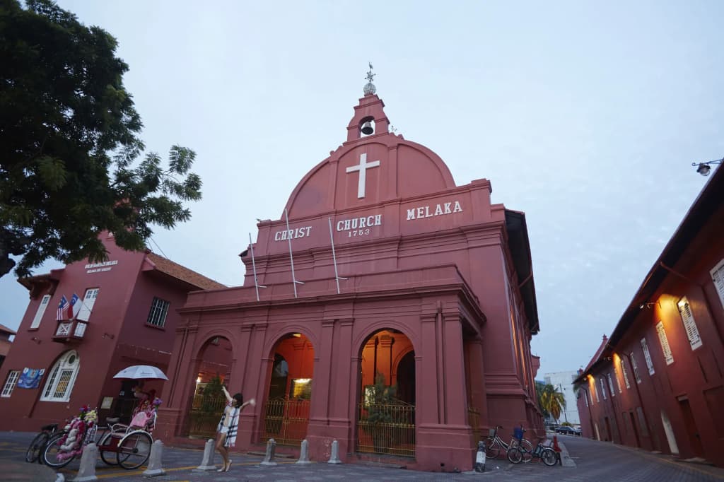 1825 Gallery Hotel - main photo