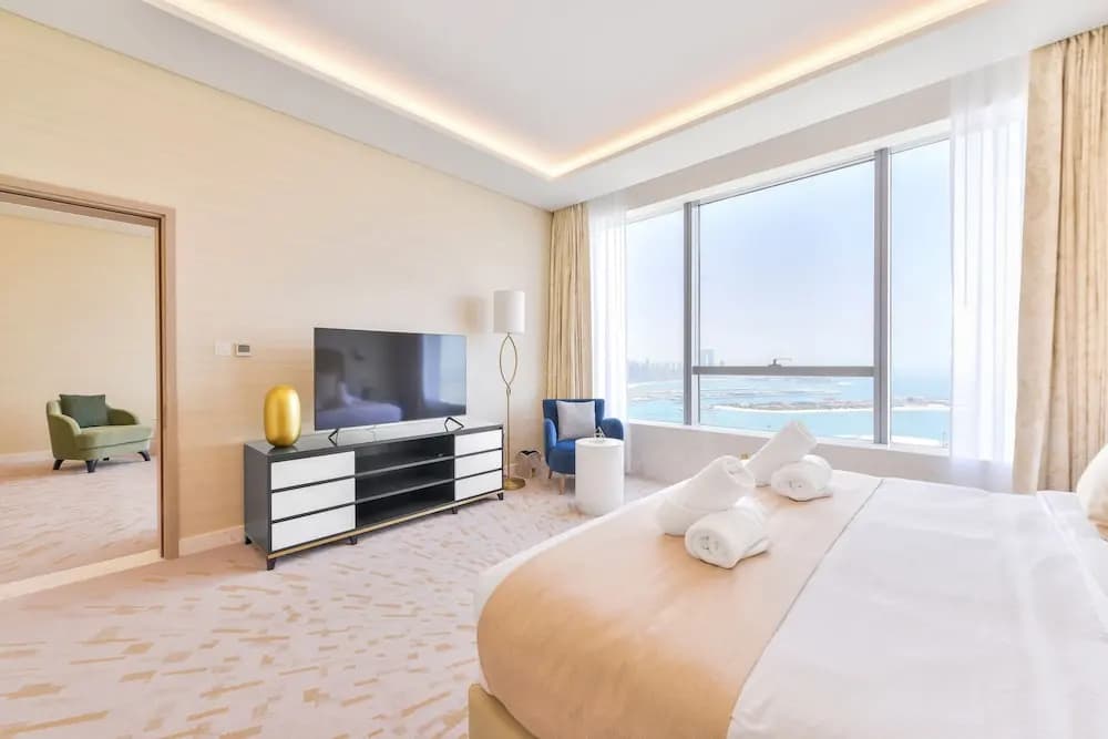 Ultra Luxury Palm Tower with Shared Hotel Facilities - photo 5