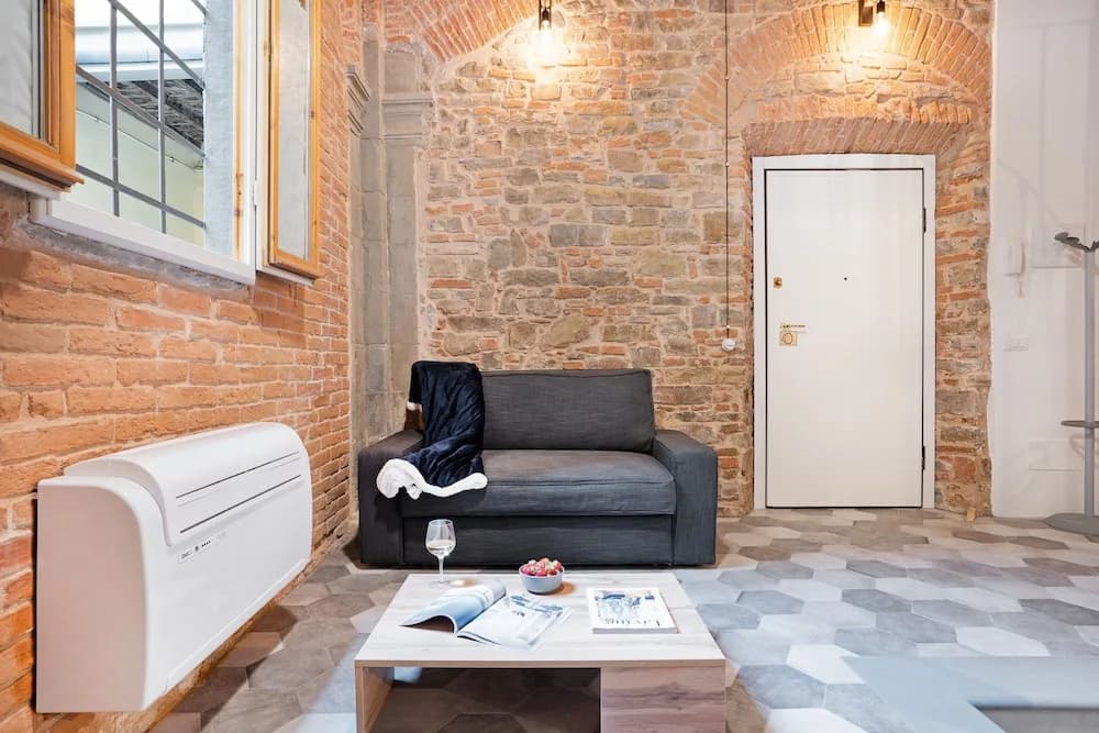 Florence Oltrarno Duplex Apartment - photo 9