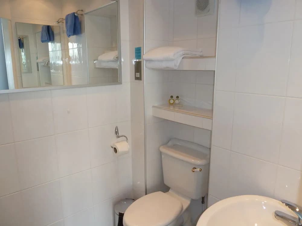 Ravensdown Guest House - photo 8