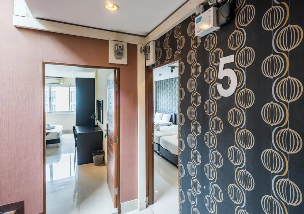 StayAt Bedever Bangkok Hotel - photo 9
